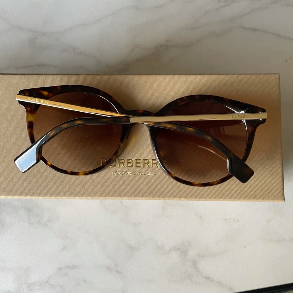 BURBERRY 4926 NWOT havana tortoise sunglasses - Picture 5 of 12